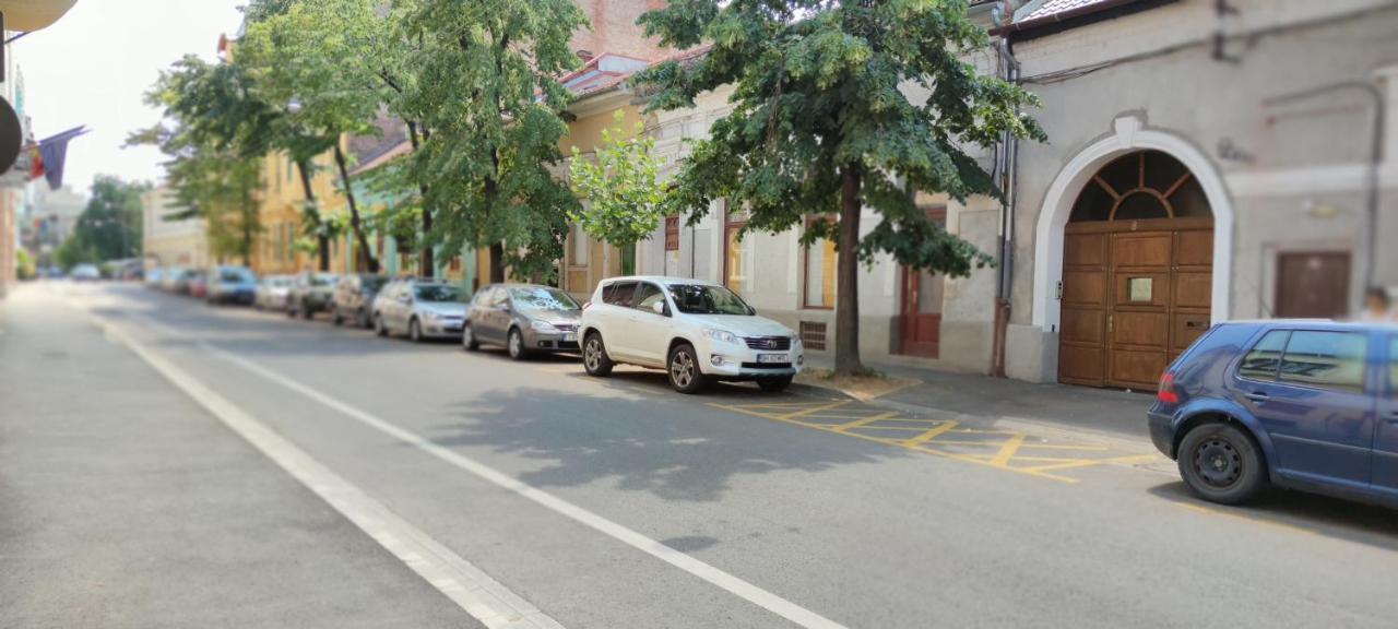 Hysteria Central Flat Oradea Bagian luar foto